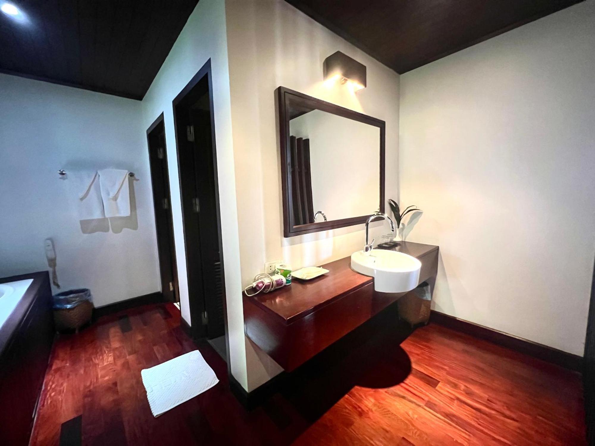Meuangluang Hotel Луанг Прабанг Екстериор снимка