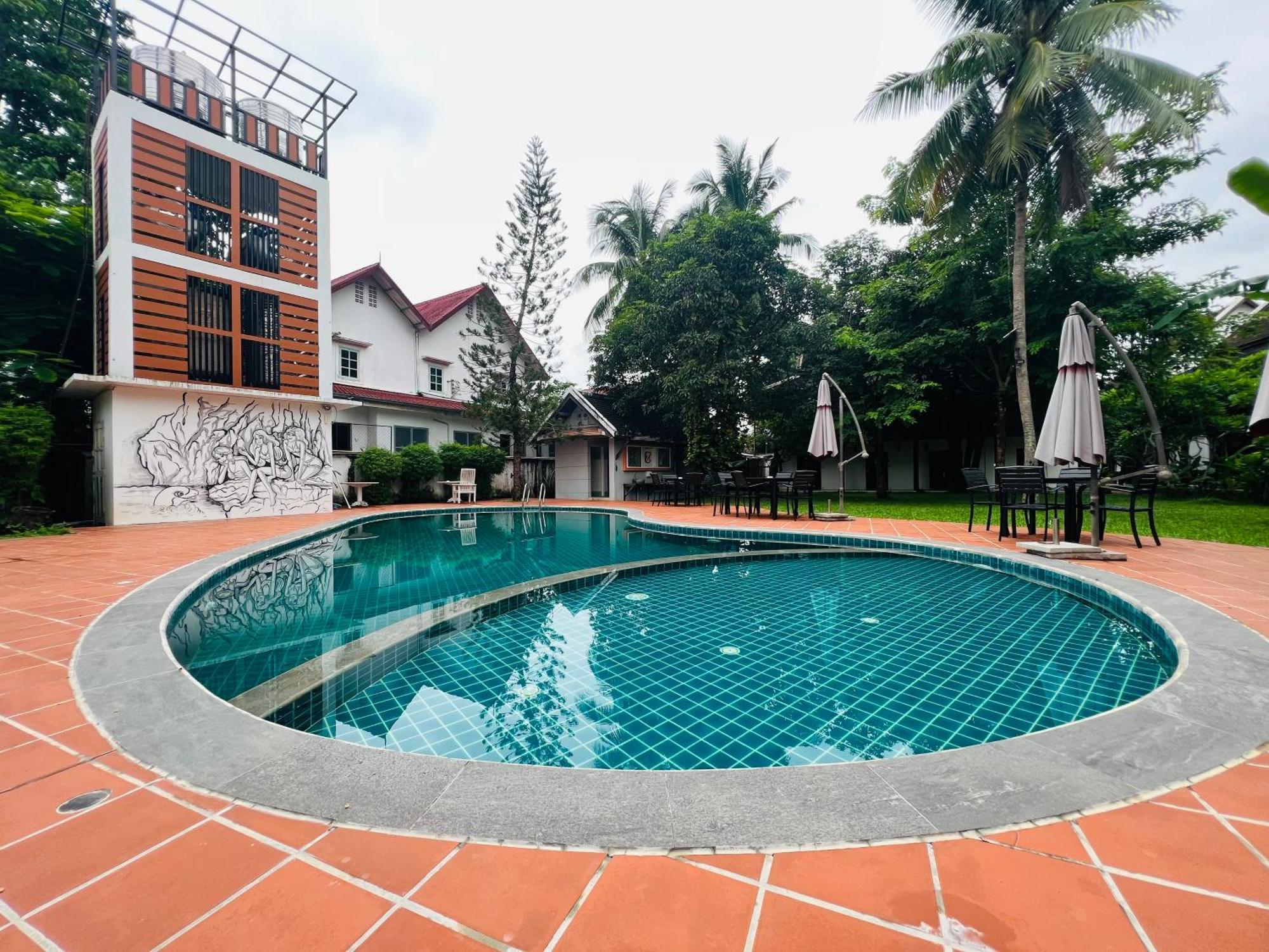 Meuangluang Hotel Луанг Прабанг Екстериор снимка