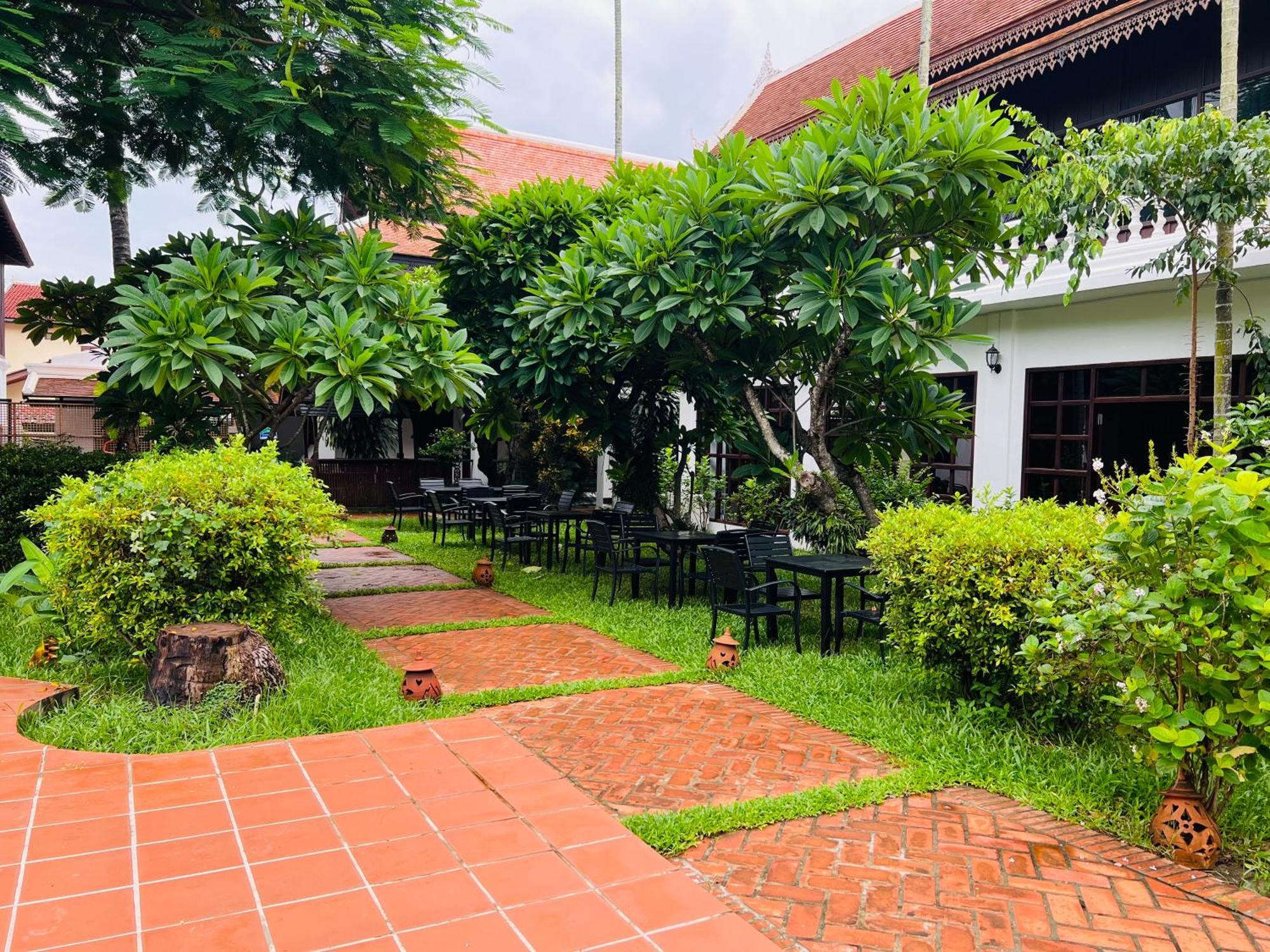 Meuangluang Hotel Луанг Прабанг Екстериор снимка